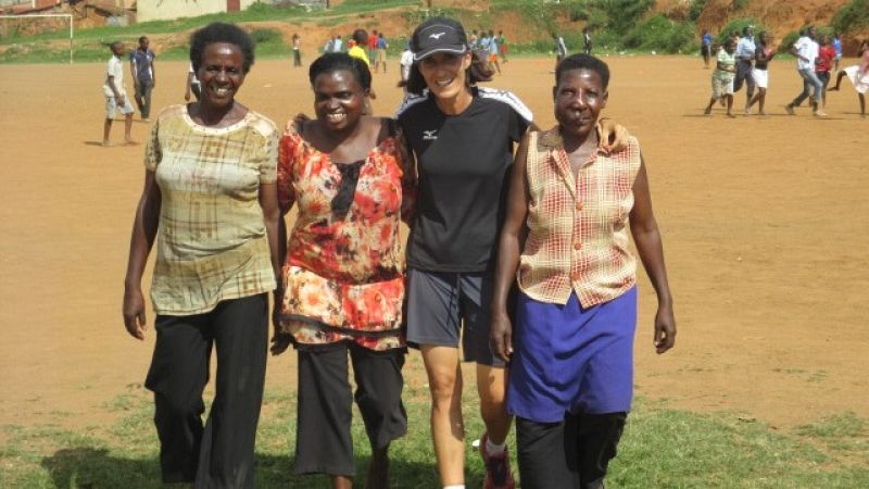 Patricia Campos: confianza y respeto para las mujeres de Uganda a través del fútbol