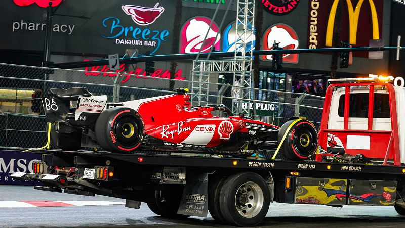 Los Ferraris mandan en los segundos libres de Las Vegas tras el accidente de Sainz en el primer entreno
