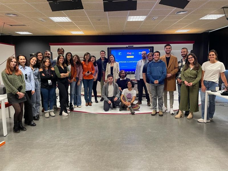 RTVE Instituto clausura la II edición de "aprende a contar Europa" con jóvenes periodistas de 13 comunidades autónomas