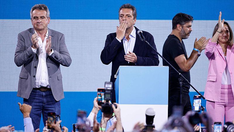 El peronista Sergio Massa reconoce su derrota frente a Milei: "Los argentinos han elegido otro camino"