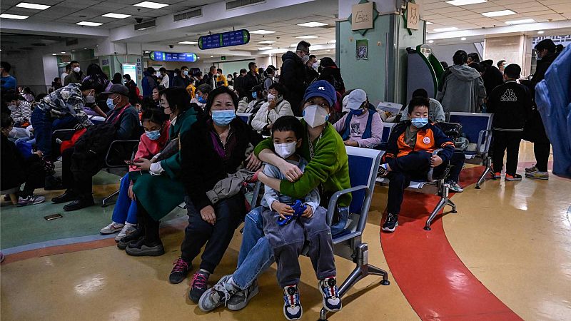 China tranquiliza a la OMS sobre el aumento de casos de enfermedades respiratorias en niños