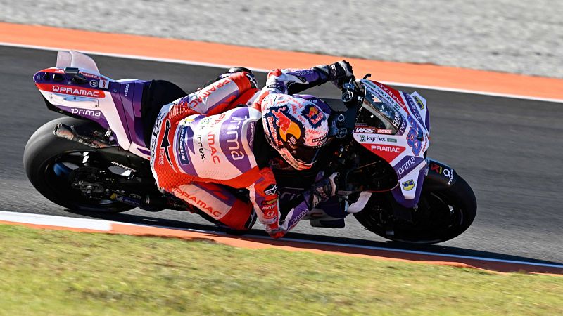 Jorge Martín le gana el primer pulso a Bagnaia en Valencia con el italiano en la repesca