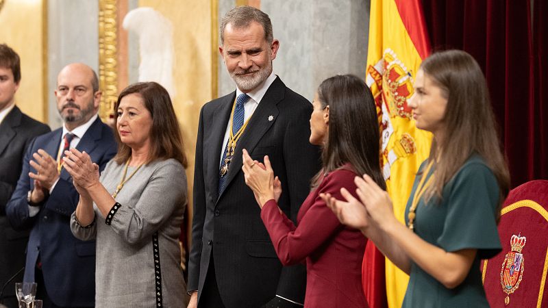 El rey abre la legislatura y pide dejar una España "cohesionada y unida" en un acto sin el independentismo