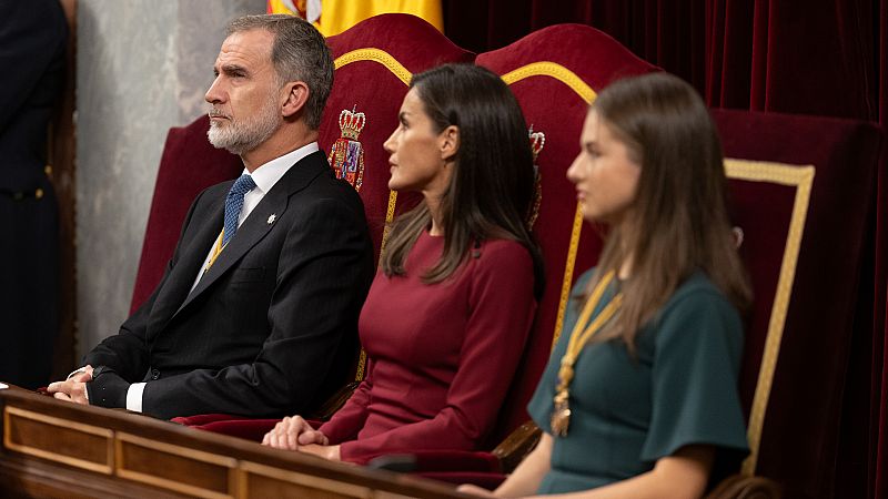 El rey llama a superar las "divisiones": "Nuestra obligación es legar a los más jóvenes una España sólida y unida"