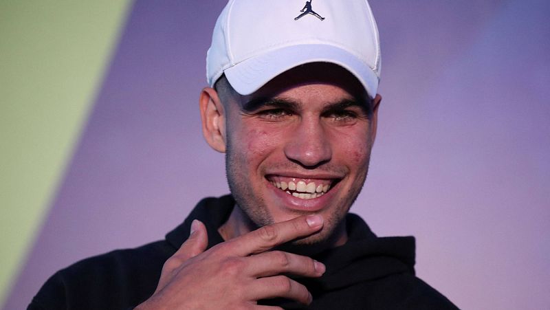 Carlos Alcaraz: "Djokovic puede ganar los cuatro Grand Slam, pero aquí estoy para impedirlo"