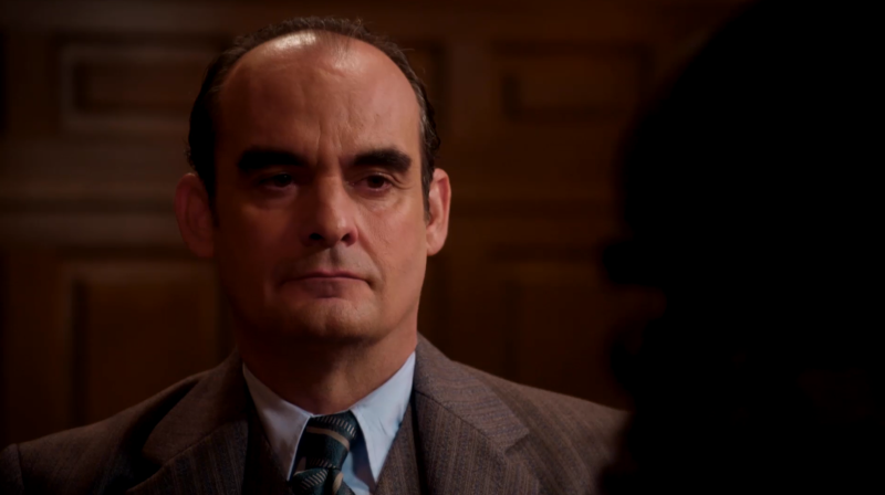 Aguirre llega a 'La Moderna' y se alía con Doña Carla para acabar con Íñigo