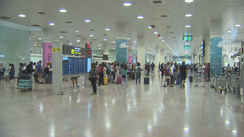 Consum multa 18 companyies aèries amb 700.000 euros per pràctiques abusives