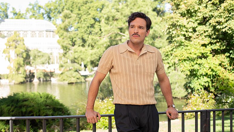 Almagro San Miguel, el galán de 'La Moderna': "El amor tiende a no caber en definiciones"