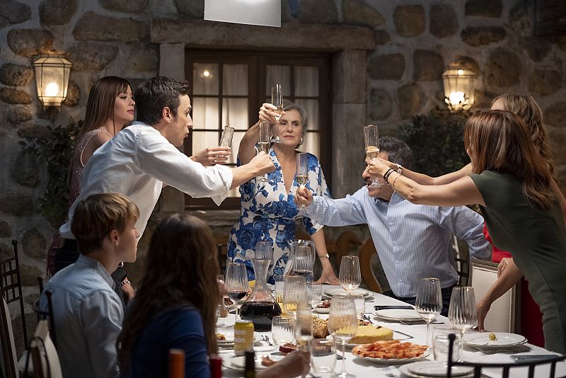 '4 estrellas' | Avance: ¿Volverá Ricardo? ¿Es Ángel hijo suyo? ¿Tiene futuro el matrimonio de Marta y Julio?