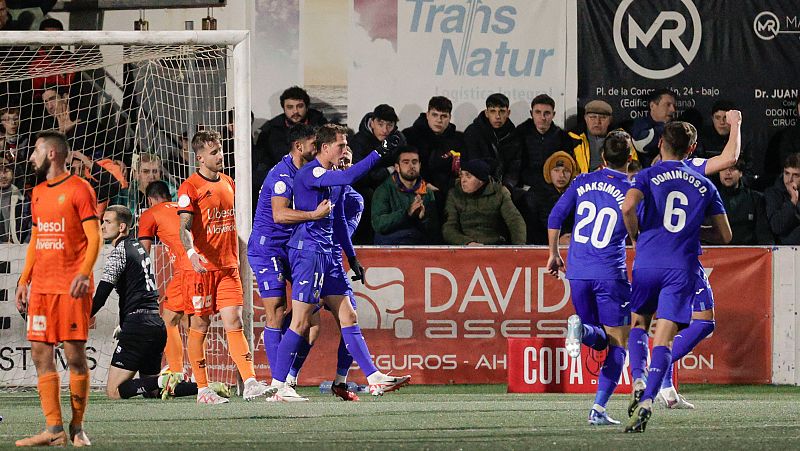 Getafe y Valencia ganan por la mínima a Atzeneta y Arosa