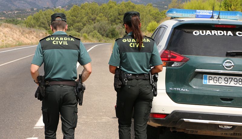 La Guardia Civil investiga la muerte de una mujer de 62 años hallada inconsciente y semidesnuda en Ourense