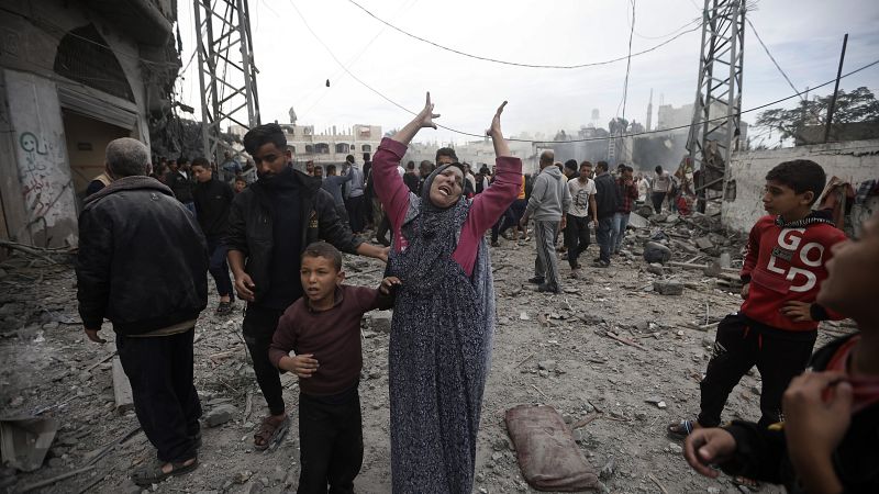 Israel intensifica su ofensiva en el sur de Gaza cuando se cumplen dos meses de guerra