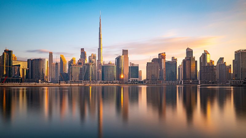 Lujo y despilfarro en el desierto: Dubái se mira al espejo con la cumbre del clima