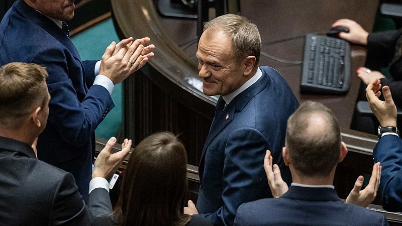 Donald Tusk logra el respaldo del Parlamento y se convierte en el nuevo primer ministro de Polonia