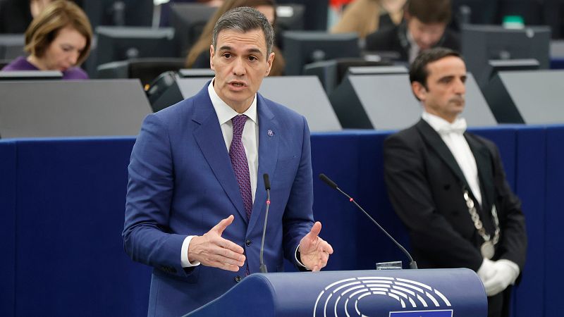 Sánchez presenta en el Parlamento Europeo a su Gobierno como aliado frente a la amenaza de la ultraderecha