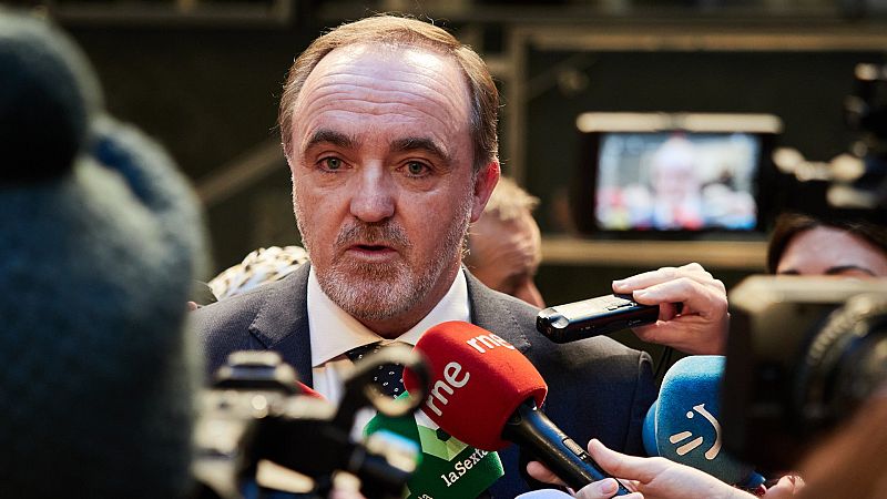 Esparza acusa al PSOE de "cruzar una raya que nunca había traspasado": "Saca a demócratas para poner a los terroristas"