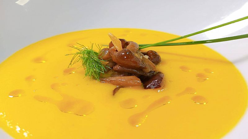 Receta de crema de apio, hinojo y jengibre del chef Sergio Fernández