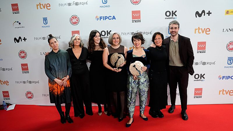 Premios Forqué 2023: '20.000 especies de abejas' gana mejor película y 'La mesías' arrasa en series