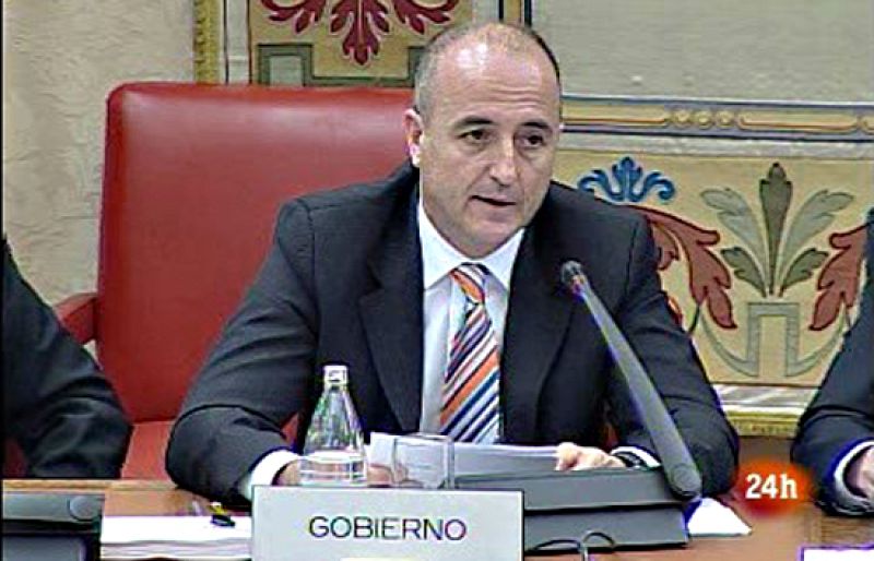 Sebastián anuncia "sustanciales" rebajas del precio del gas natural y del butano