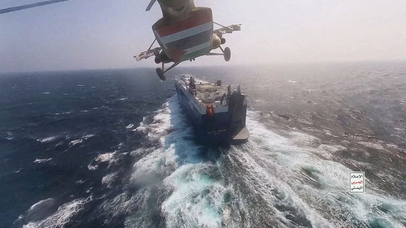 Crece la lista de navieras que suspenden sus operaciones en el mar Rojo por los ataques hutíes a barcos