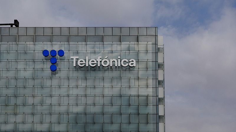 Telefónica sube un 3,2% en bolsa tras el anuncio de que el Estado comprará el 10% del capital