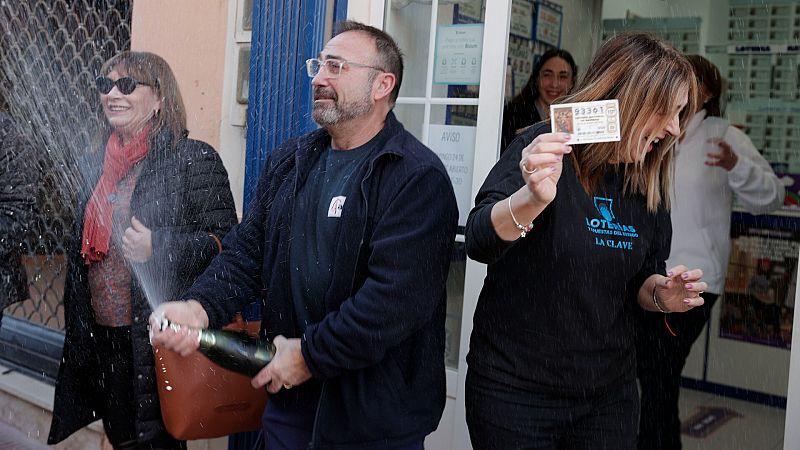 La suerte sonríe al bipartidismo: el PP y el PSOE reparten el tercer y cuarto premio de la Lotería de Navidad