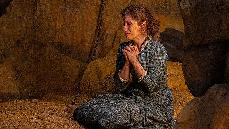 Disfruta de los capítulos 262 a 265 de 'La Promesa': El secuestro de María Fernández y la muerte de Valentín