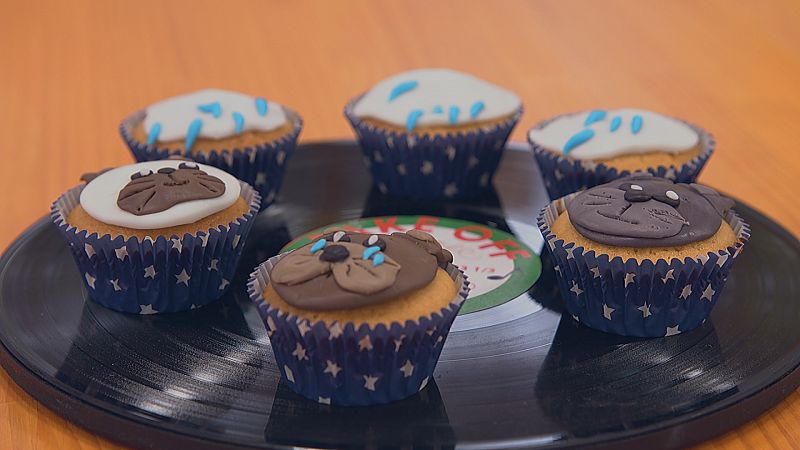 Receta de magdalenas de speculoos y mermelada de frutos rojos de Blas Cantó en 'Bake Off: famosos al horno'