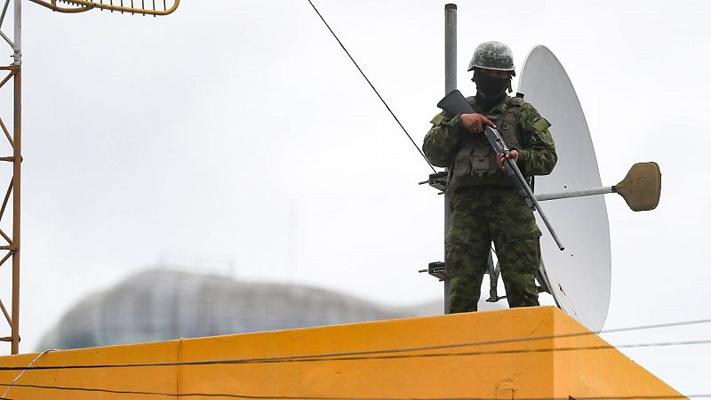Ecuador sigue en 'shock' en el primer día de "la guerra" declarada al crimen organizado