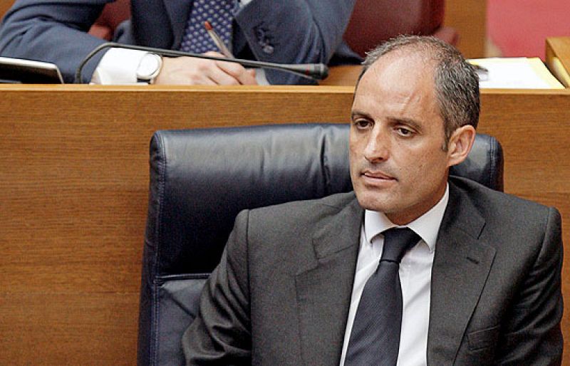 Camps, preparado para el "ratito largo" que queda para aclarar que no tiene relación con el caso Gürtel