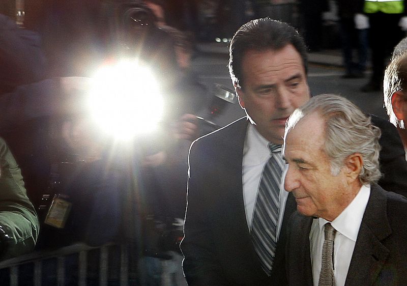 El juez envía a Madoff a la cárcel tras declararse culpable