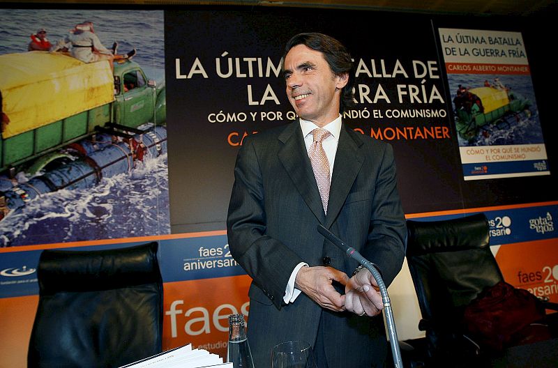 Aznar acusa al Gobierno de mantener una actitud "mezquina" con los disidentes cubanos