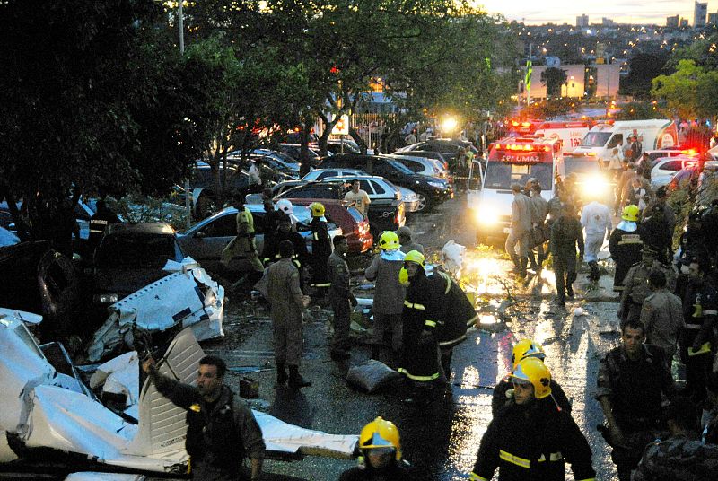 Se estrella en la avioneta que robó tras secuestrar a su hija