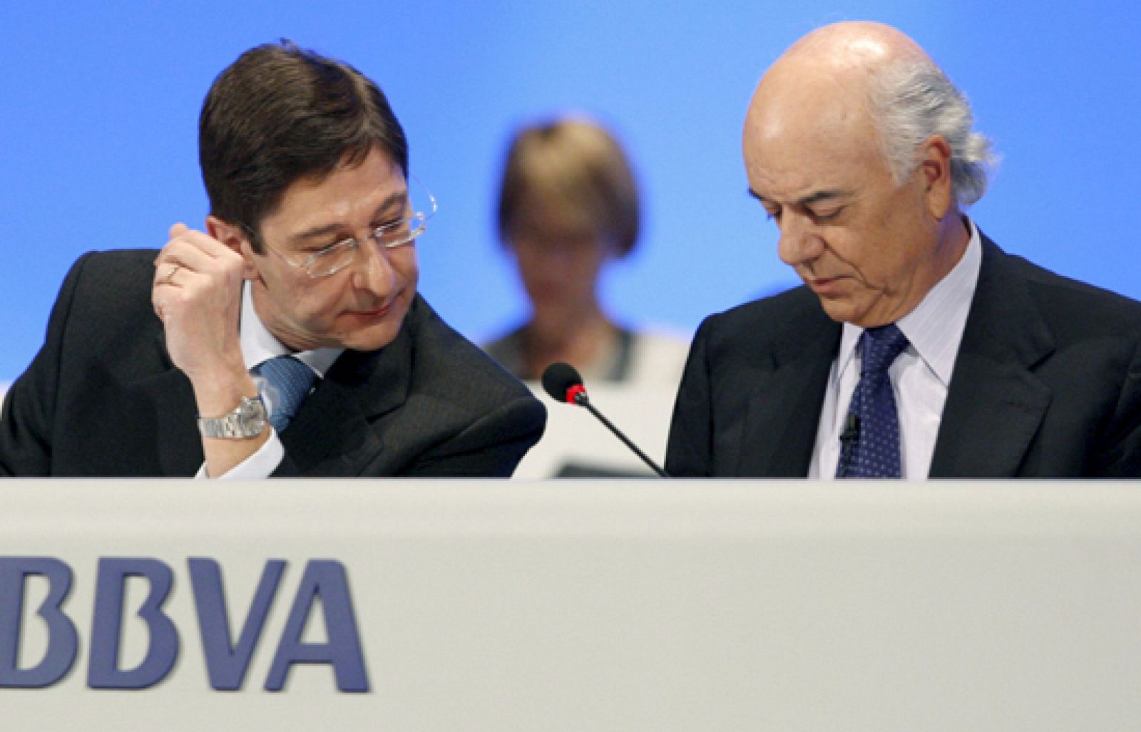 El presidente del BBVA ha pedido un gran acuerdo nacional para salir de la crisis económica | Ver