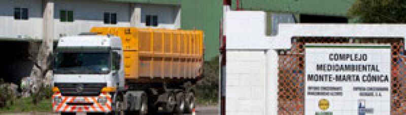 La Policía analiza los contenedores, mientras se retrasa la búsqueda de Marta en el vertedero