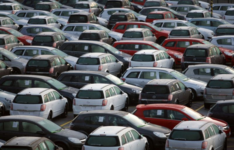 El Gobierno destina 800 millones a 156 proyectos a la industria de automoción para evitar despidos