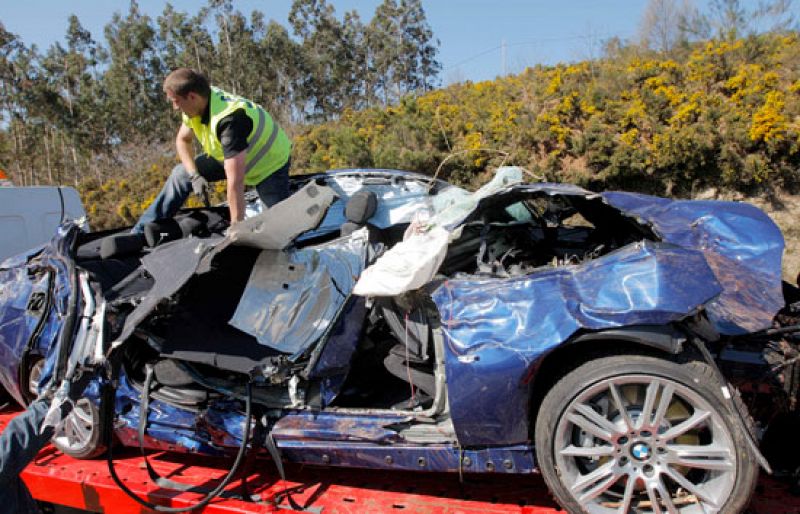 Cuatro jóvenes mueren en un accidente de tráfico en Toques, A Coruña