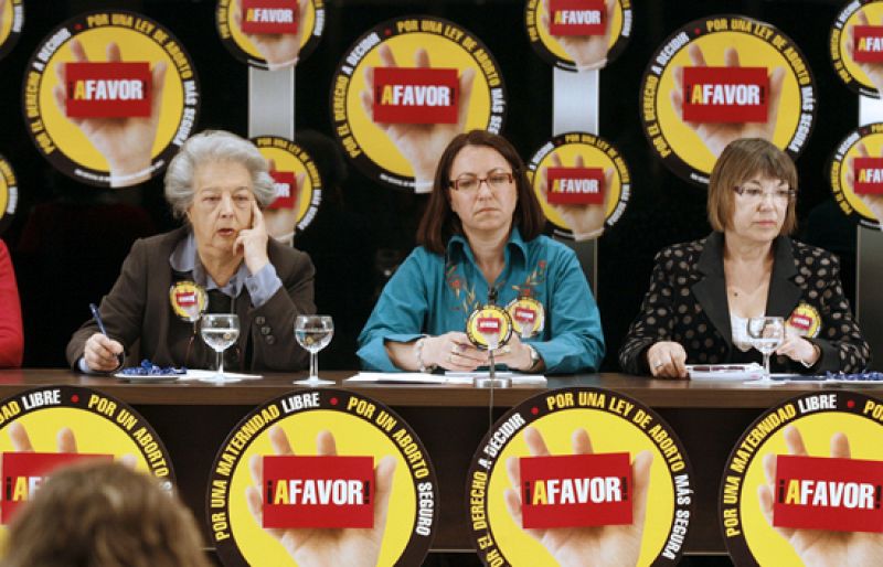 Científicos españoles rechazan el "uso ideológico" de la ciencia por sus compañeros antiabortistas