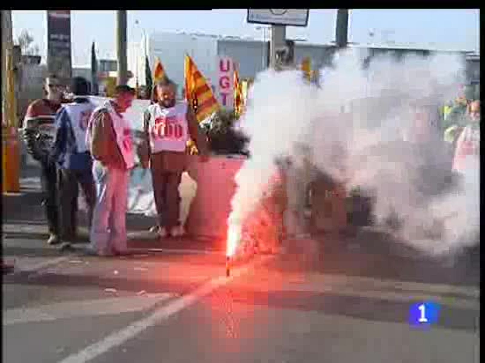 El segundo día de huelga del transporte en Barcelona ha provocado, de nuevo, retenciones kilométricas | Ver