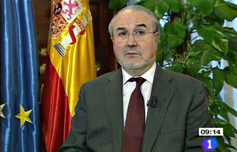 Solbes no descarta más intervenciones de entidades bancarias si la situación empeora