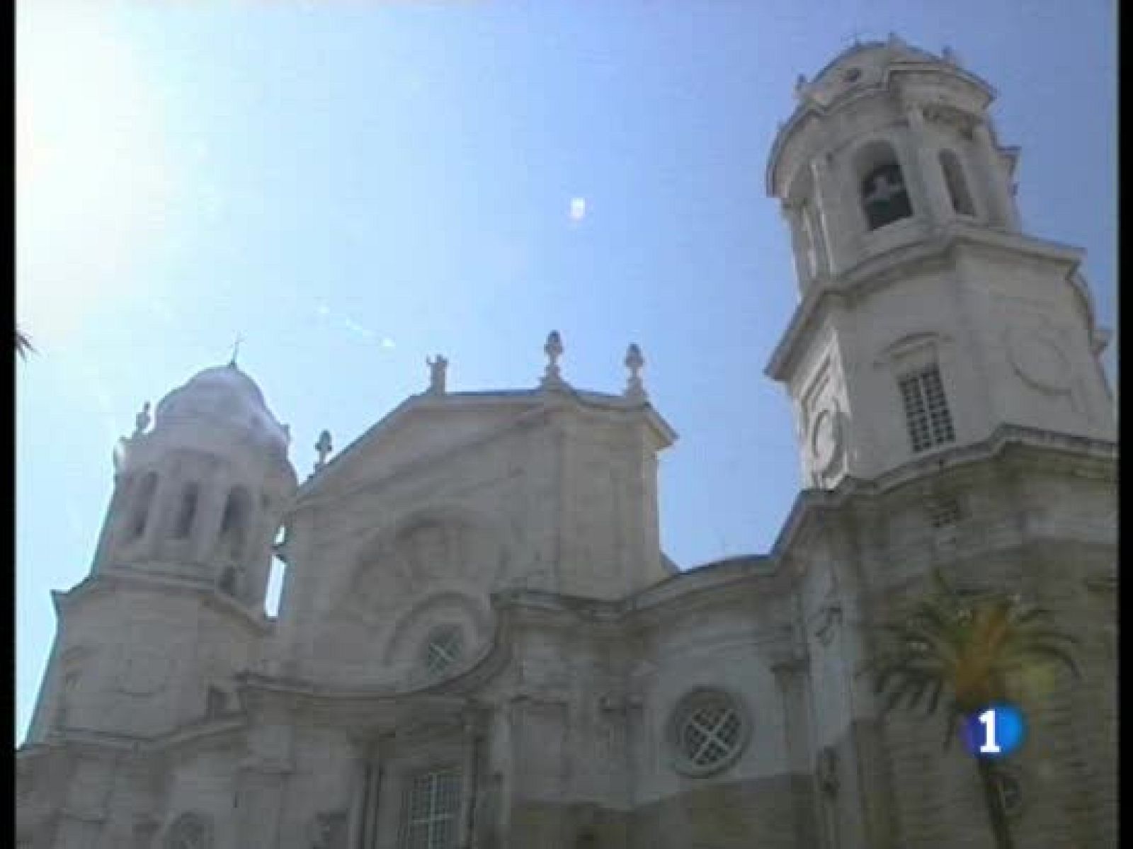 Esta Semana Santa, la crisis va a dejar en casa a algunos viajeros y los que salgan gastarán menos | Ver