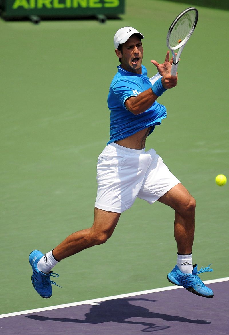 Djokovic desquicia a Federer