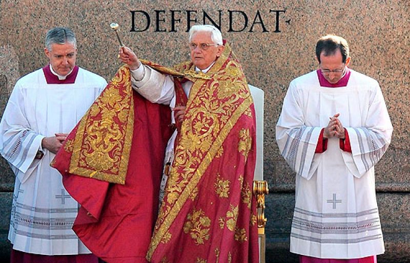 Benedicto XVI pide la prohibición de las minas antipersona