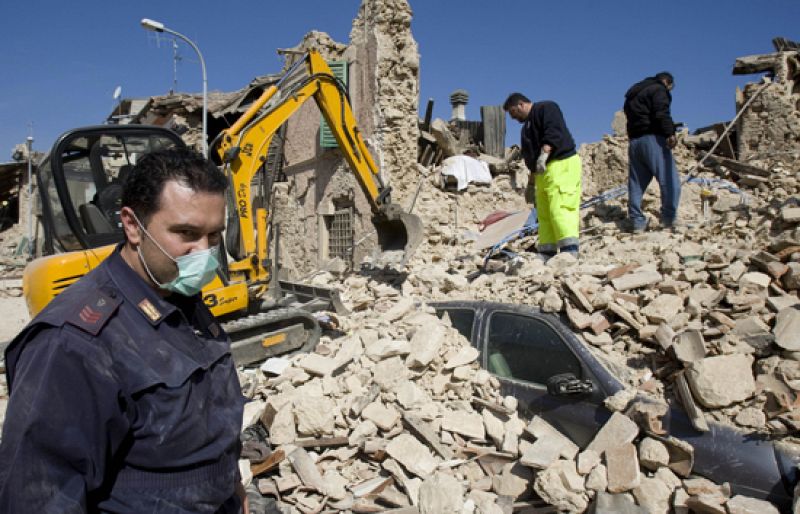 Al menos 150 muertos y decenas de desaparecidos tras el terremoto que devasta el centro de Italia