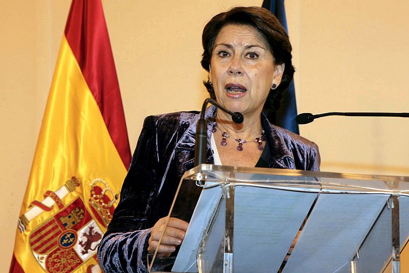 Magdalena Álvarez, la ministra del caos