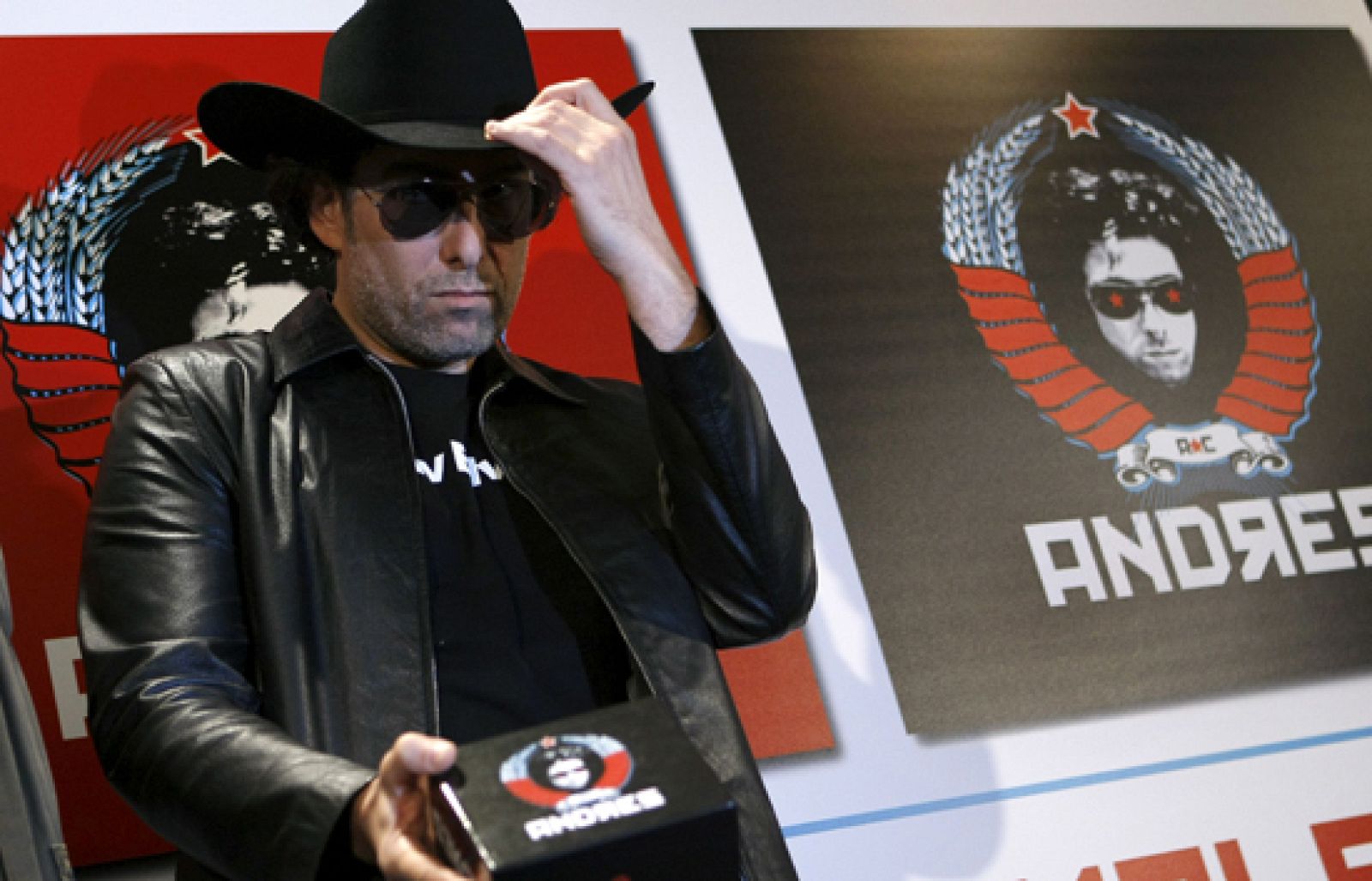 El músico argentino Andrés Calamaro vuelve y lo hace a lo grande | Ver