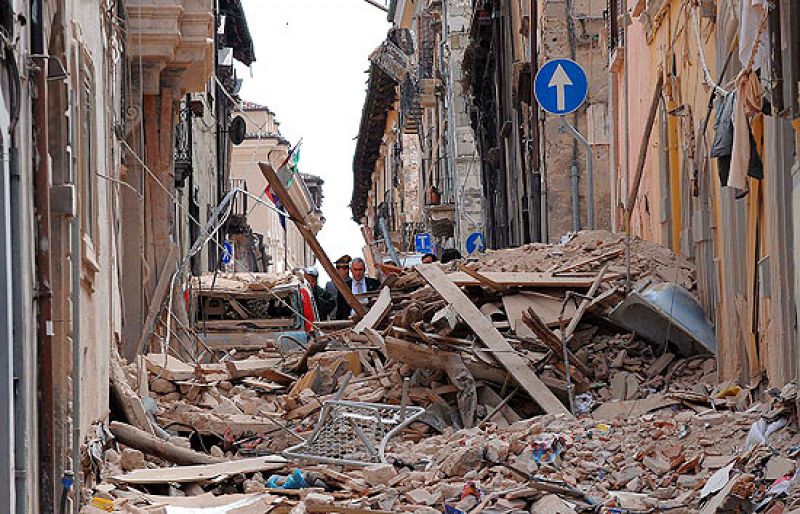La UE enviará expertos a Italia para evaluar la seguridad de los edificios tras el terremoto