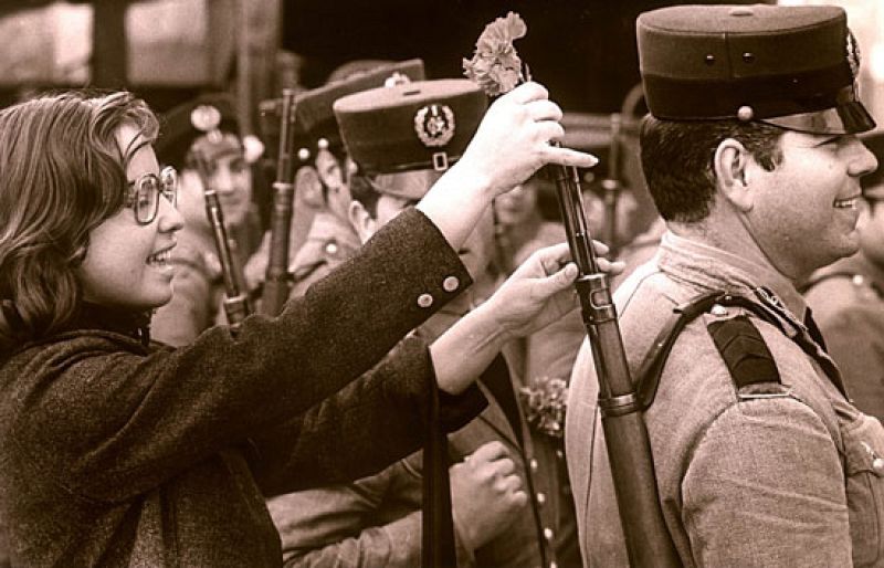 45 años de la 'revolución de los claveles'