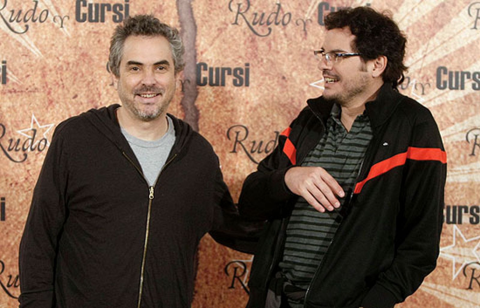 Los hermanos Cuarón desentrañan 'Rudo y cursi' | Ver