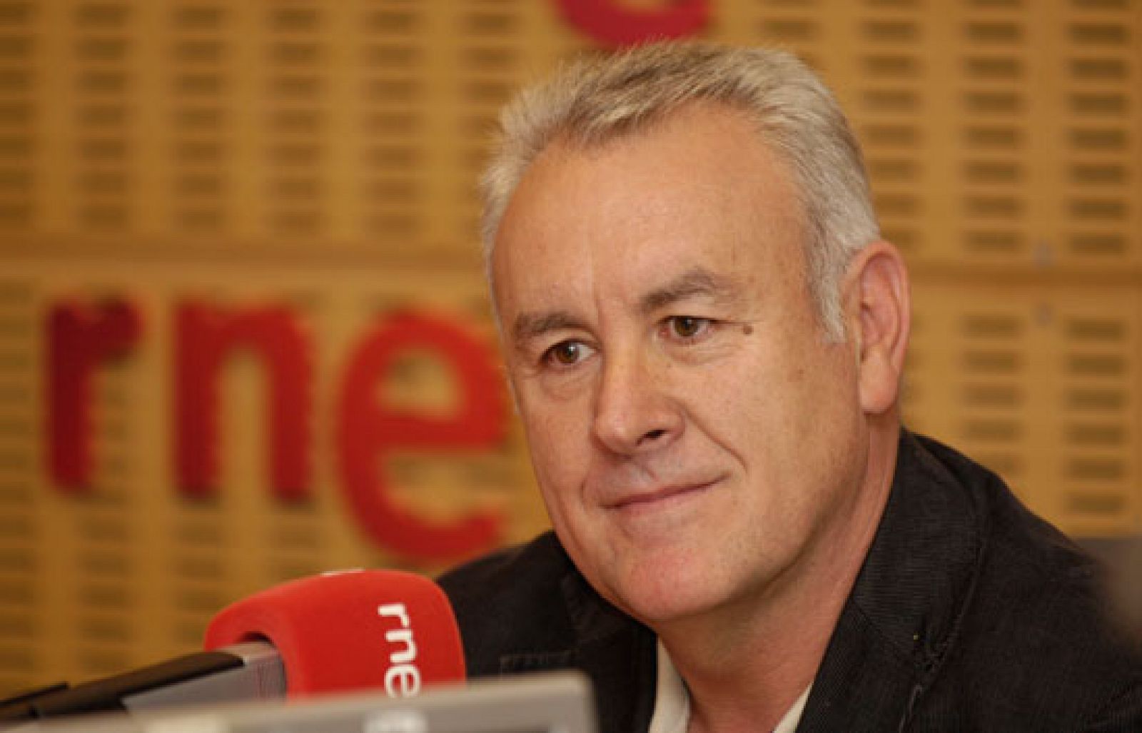 Cayo Lara denuncia que la CEOE propone el despido "absolutamente  libre" | Ver